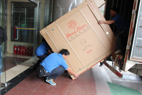 彭场镇钢琴贵重工艺品无忧运